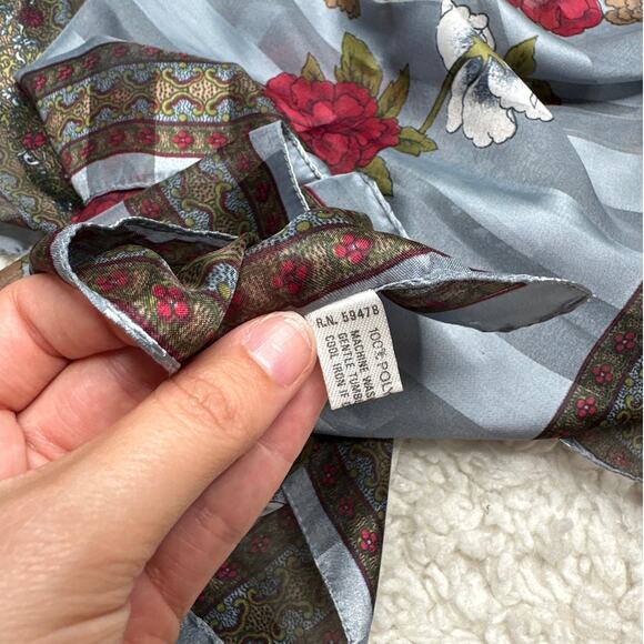 Floral Romantic Silky Scarf Made in Italy Lightweight Girly Rose S14 - Picture 5 of 10